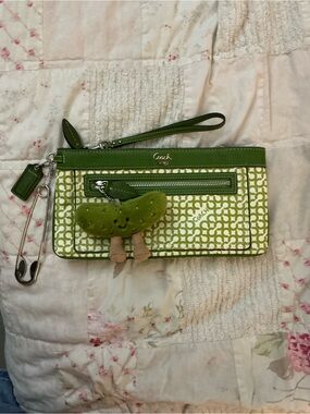 RARE Vintage Coach Penelope Op Art Clutch/Wristlet (Model 13166)